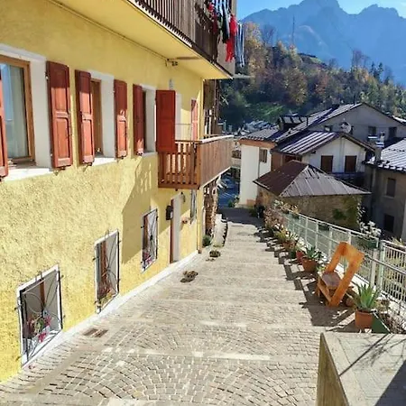 In Cima Alla Contrada *